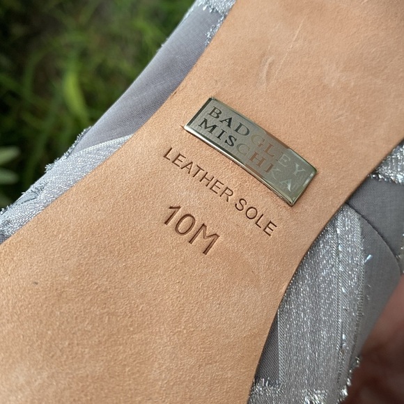 Badgley Mischka stiletto heels silver textile metallic5” Event Wedding peep toe - Picture 10 of 12